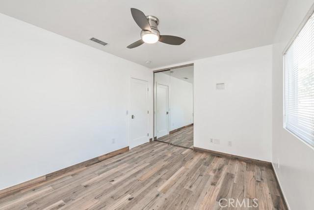 Building Photo - 555 N Olive St