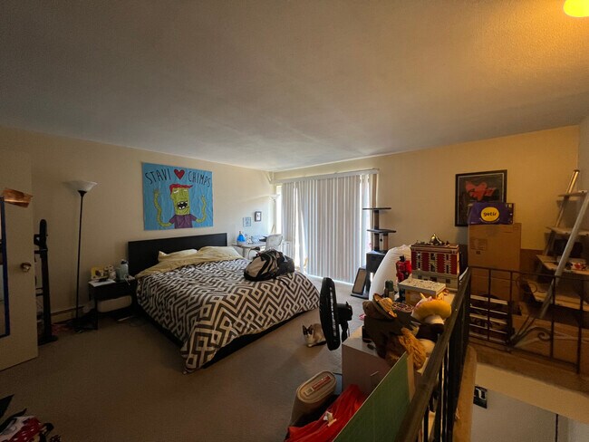 Building Photo - 24 Highland Ave