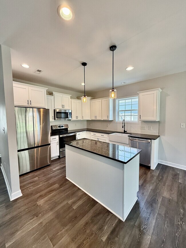 Building Photo - 325 Whetstone Dr