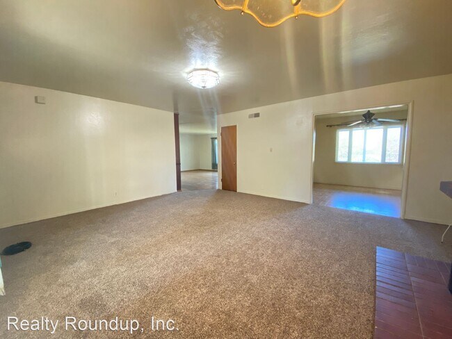 Building Photo - 4 br, 2 bath House - 4496 W Highway 4