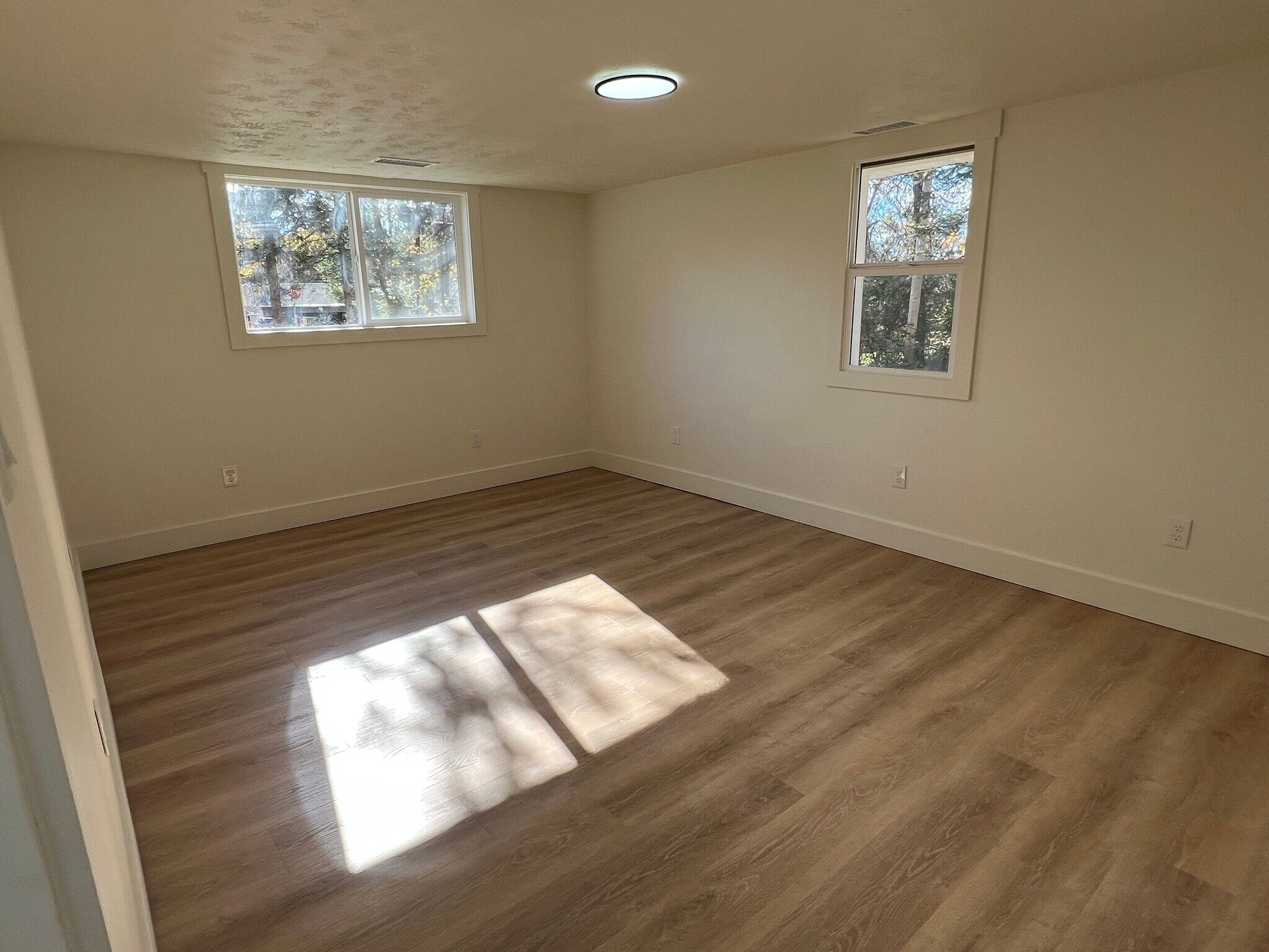 Building Photo - 3367 Parnell Dr