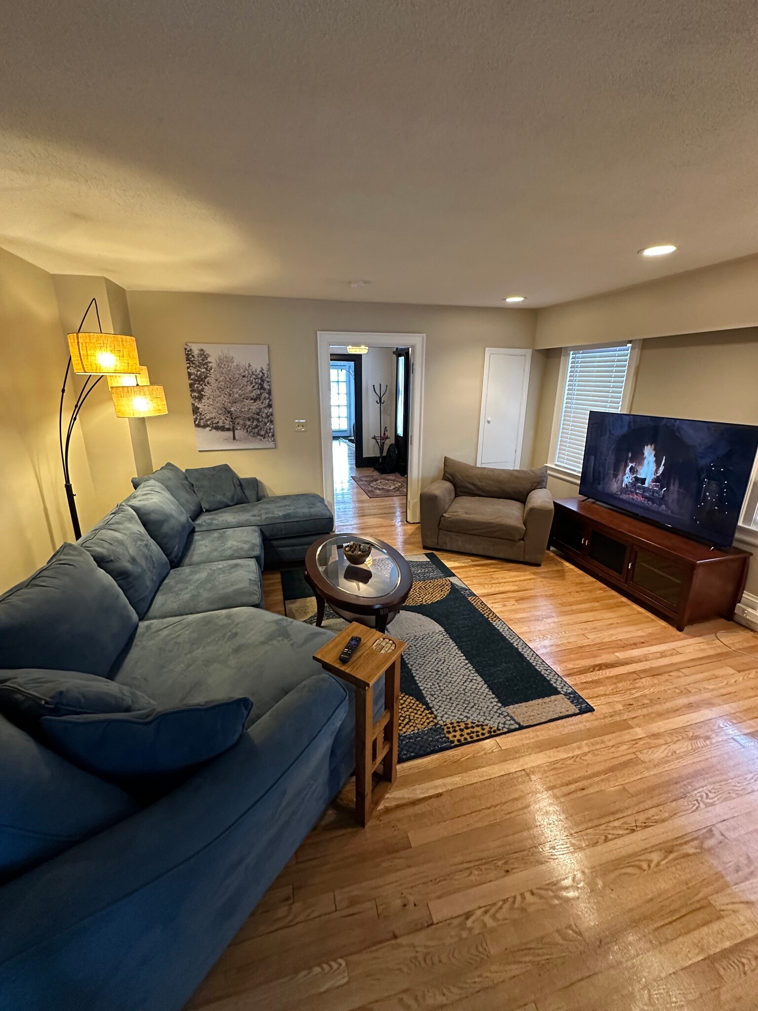 Building Photo - 201 Salt Springs Rd