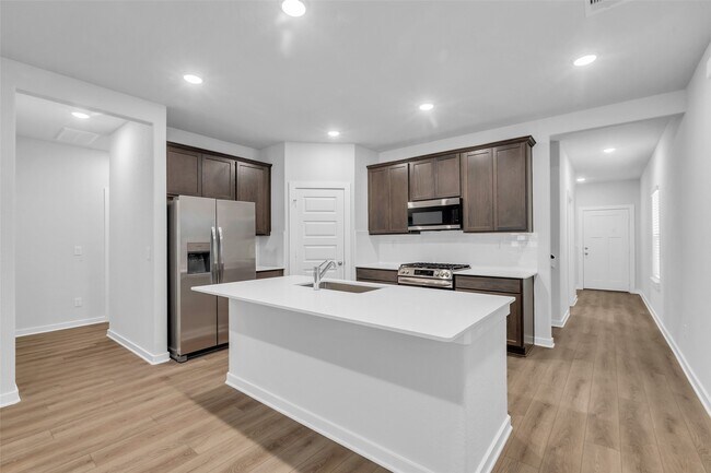Building Photo - 8550 Blueberry Ash St