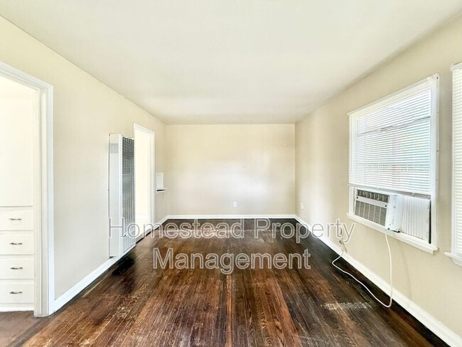 Building Photo - 819 N Key Blvd