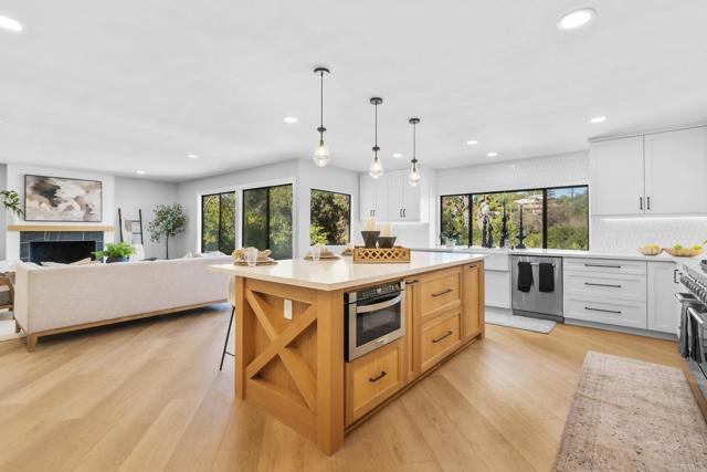 Building Photo - 1051 Via Rancho Pkwy