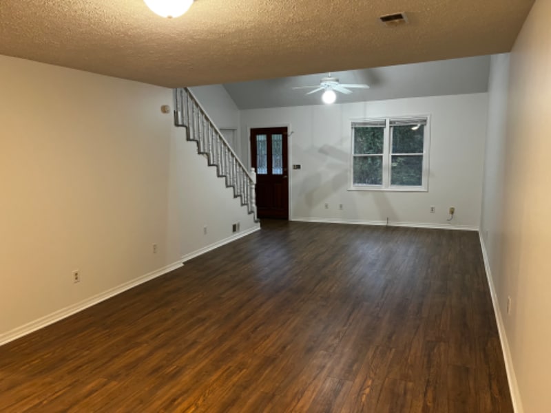 Building Photo - 408 Rice Dr