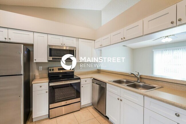 Building Photo - 3 Bedroom Pet-Friendly Home in Davenport, FL with Main Street Renewal
