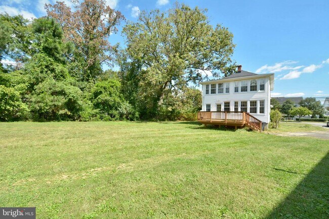Building Photo - 8609 Oxon Hill Rd