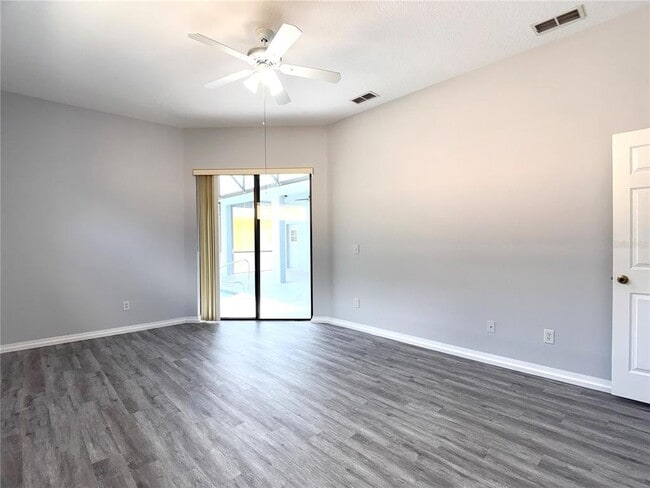 Building Photo - 448 Coventry Rd