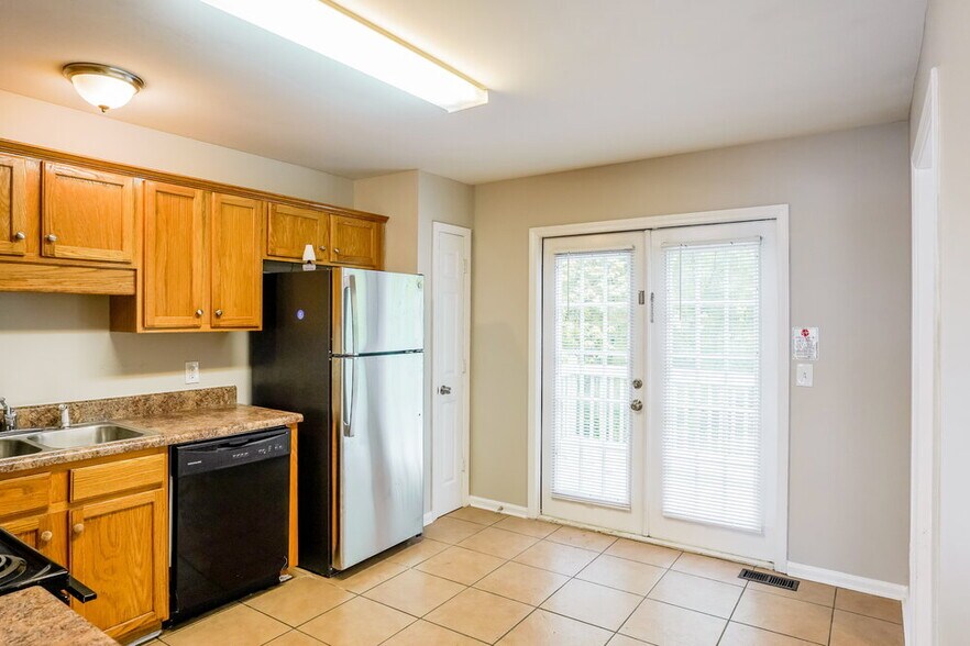 Building Photo - 2973 Rolling Ln