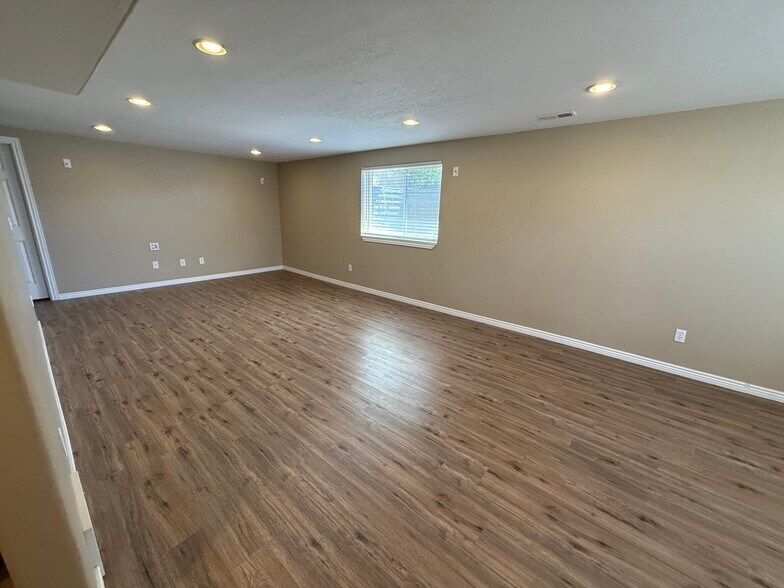 Building Photo - 4091 S 1100 W