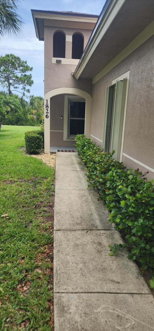 Building Photo - 1826 E Sanderling Ln