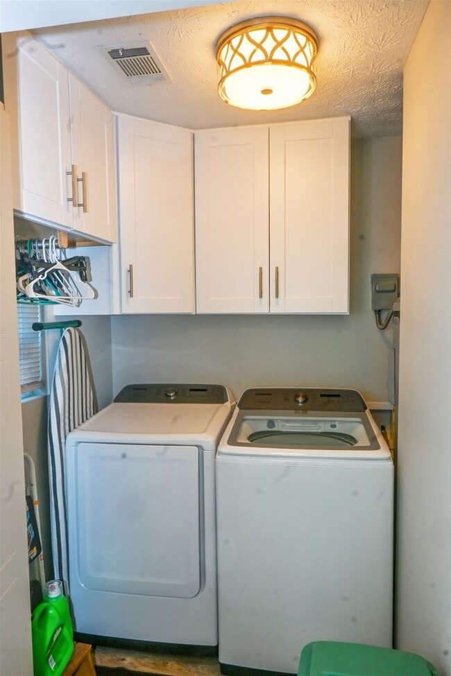 Building Photo - MOVE-IN READY-NE-COLUMBUS & FT BENNING,GA-...