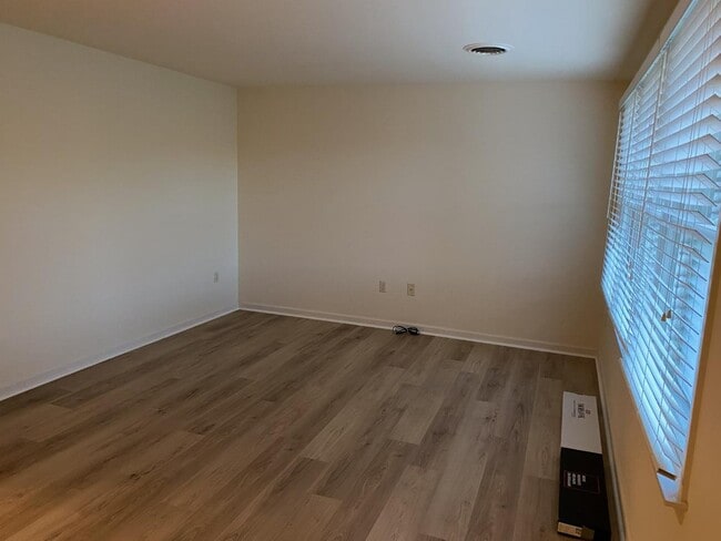 Building Photo - 19322 Garretts Mill Rd