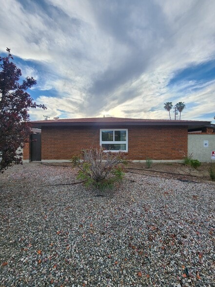 Street View - 431 S Simpson Ave