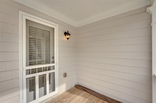 Building Photo - 212 Madison Ave