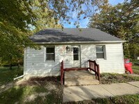 Building Photo - 13131 Parrish Ave