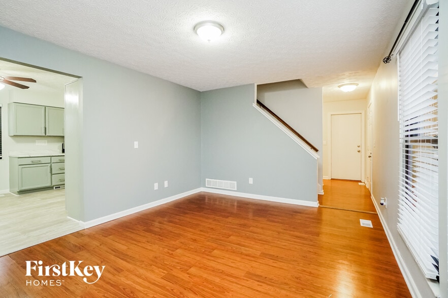 Building Photo - 659 Forestwood Dr