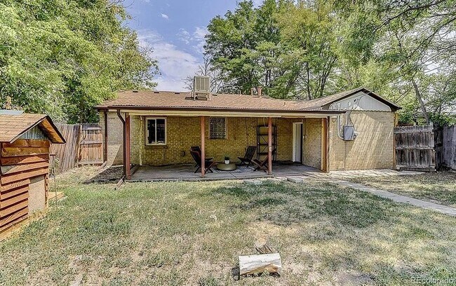 Building Photo - 815 S Eliot St