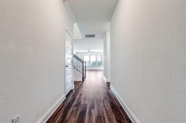 Building Photo - 3740 Highland Bayou Dr