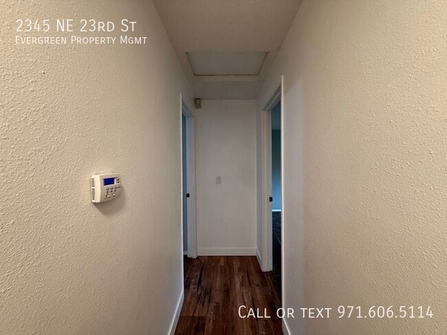 Building Photo - 2345 NE 23rd St