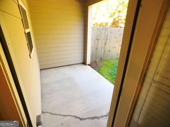 Building Photo - 206 Madison Ave