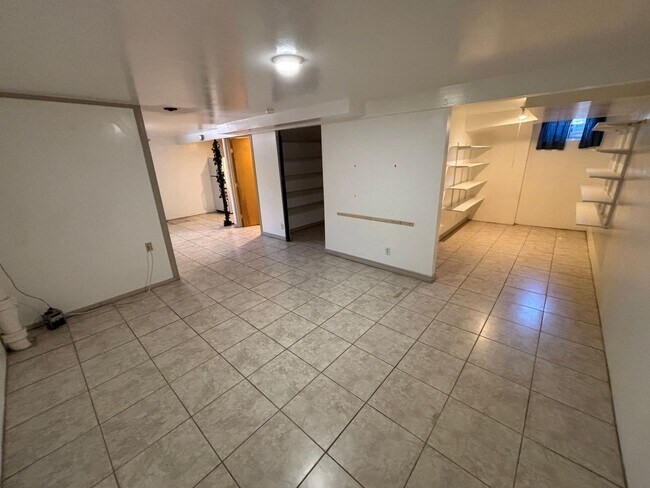 Building Photo - Charming Single Family Home in Old Southwe...