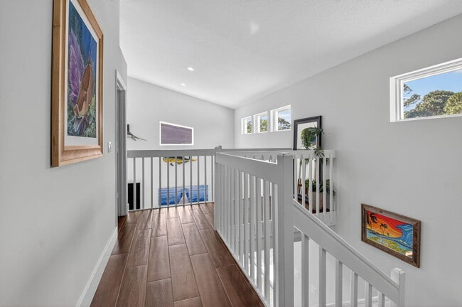 Building Photo - 6701 Hillside Ln