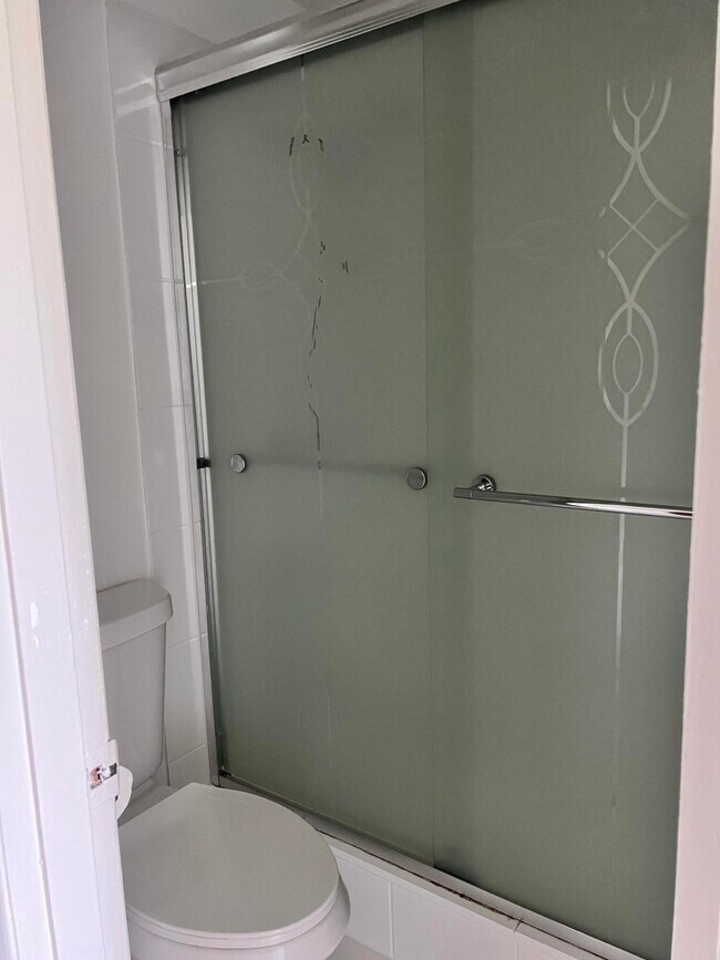 Building Photo - 644 NW 13th St