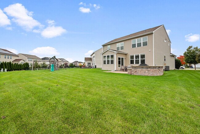 Building Photo - 4319 Silver Bell Ct