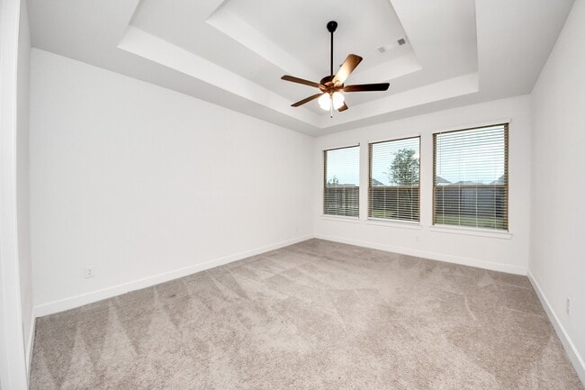 Building Photo - 20926 White Rock Crk Dr