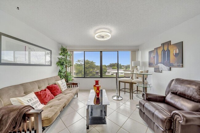 Building Photo - 9485 N Belfort Cir