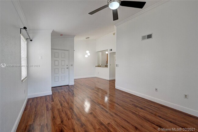 Building Photo - 2850 N Oakland Forest Dr
