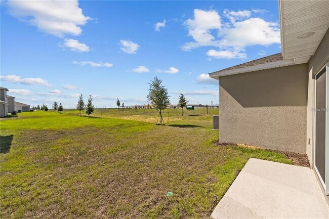 Building Photo - 4560 Ranunculus St