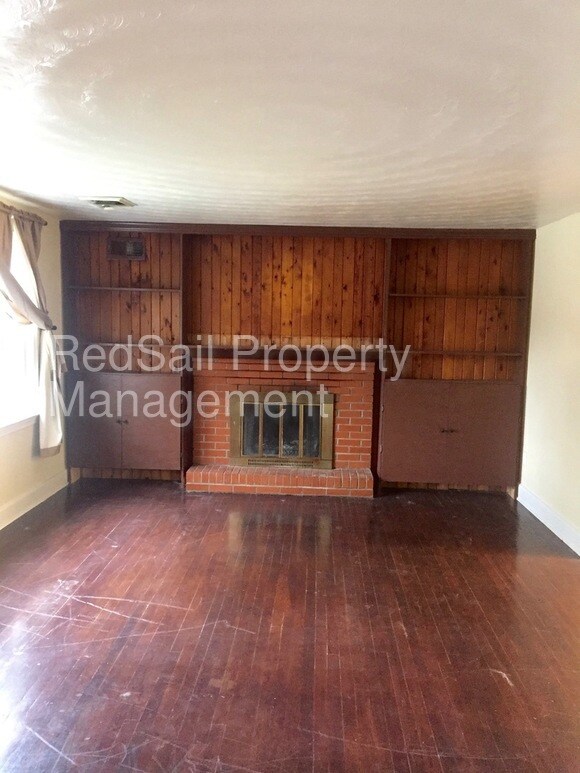 1017 Hodges Ferry Rd 1017 Hodges Ferry Rd Portsmouth VA 23701