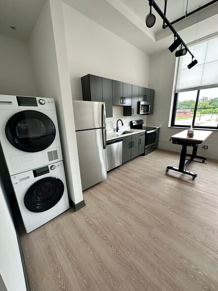 Interior Photo - Ivy Lofts