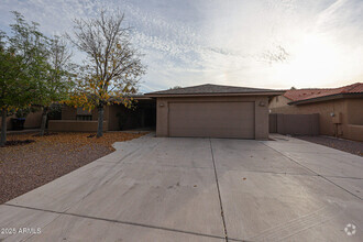 Building Photo - 26033 S Hollygreen Dr