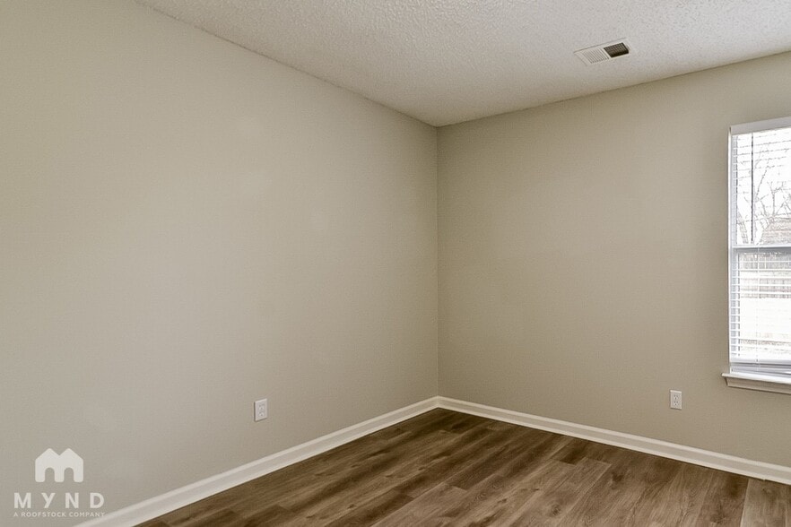 Building Photo - 4634 S Germantown Rd