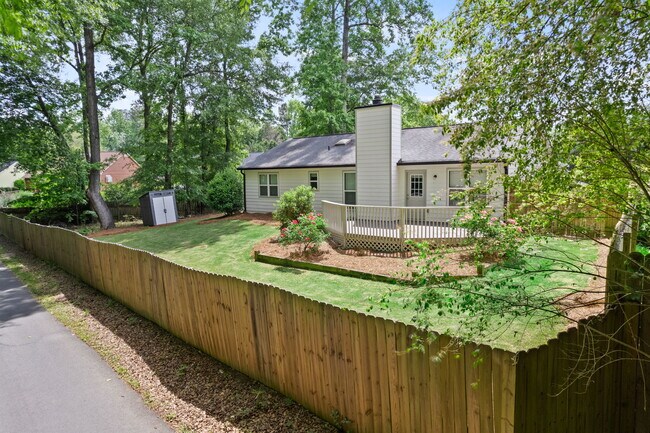 Building Photo - 102 Fen Way
