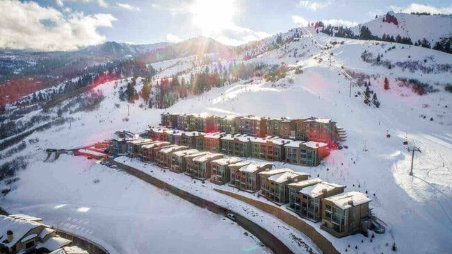 Building Photo - 2752 W High Mountain Rd