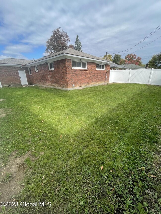 Building Photo - 3 Westford St