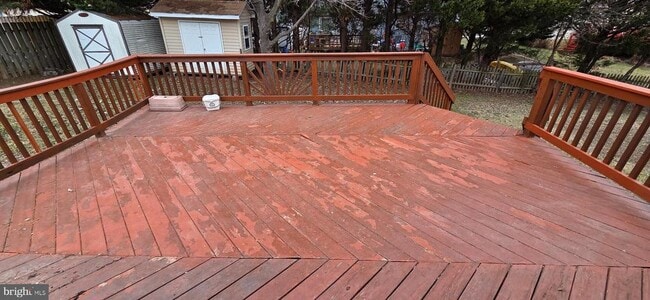 Building Photo - 223 Laura Anne Ct