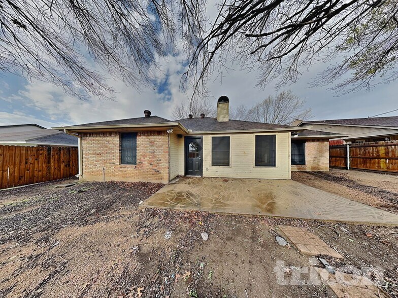 Building Photo - 8 Marvin Garden