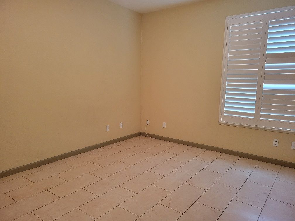 Building Photo - 1663 Eucalyptus Ct