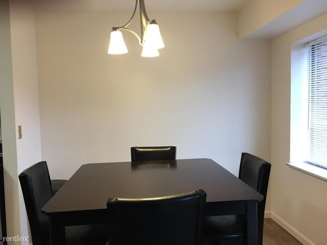 Building Photo - 8179 Ohio River Blvd