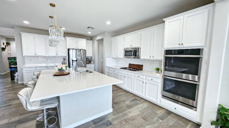 Building Photo - 34 W Megan St