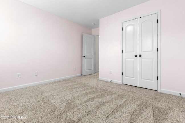 Building Photo - 200 Mia Ct