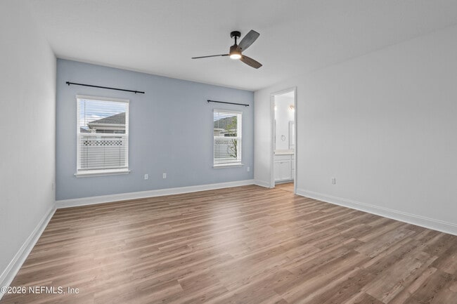 Building Photo - 260 Oaklawn Ct