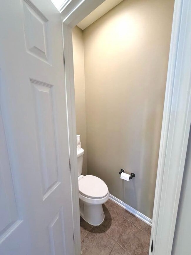 Building Photo - 43219 Amberleigh Farm Dr