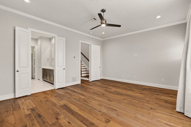 Building Photo - 8711 Oak Kolbe Ln